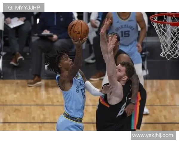 马刺与灰熊激战回顾精彩比赛录像全程解析与亮点集锦